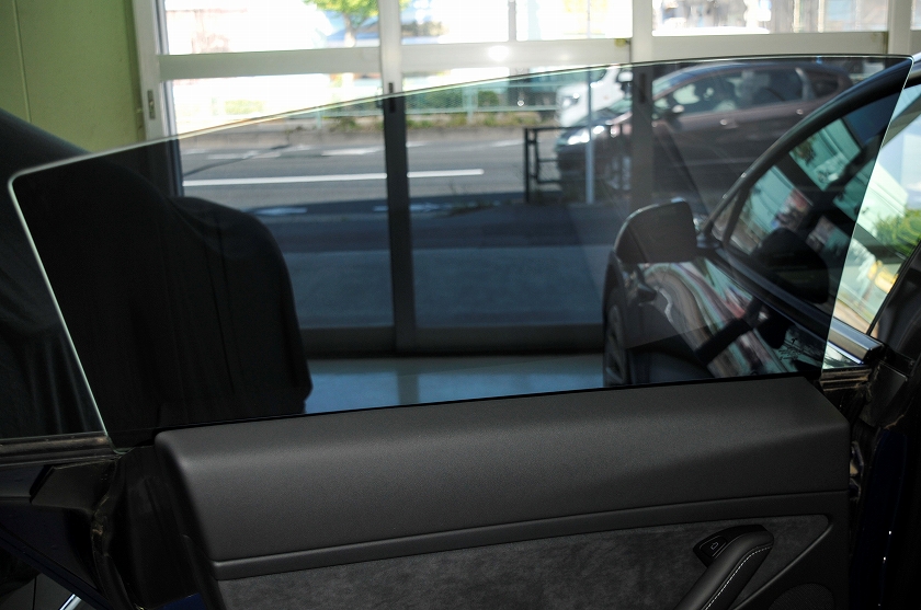 テスラモデル3 カーフィルム施工後 左ドア