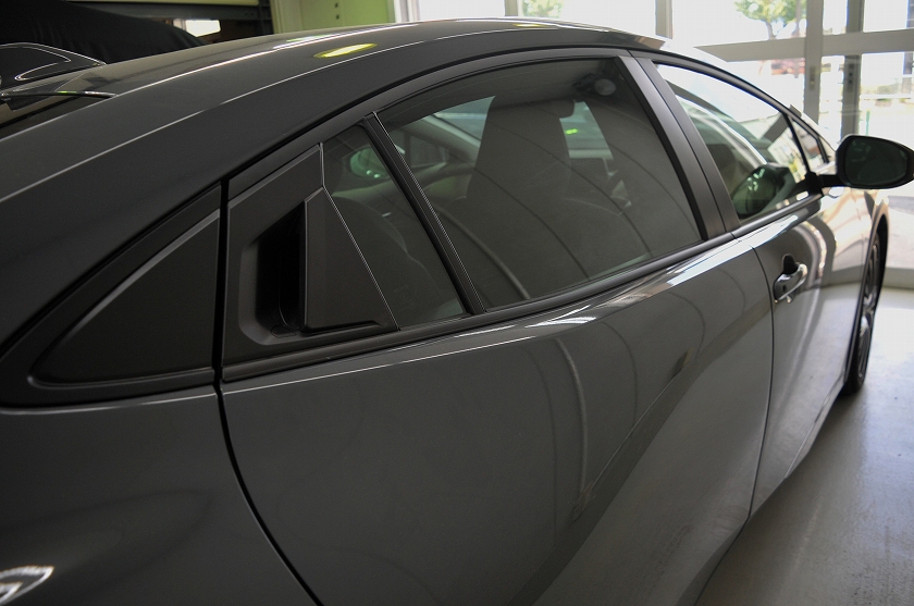 プリウス 60系 右側面 カーフィルム 施工前