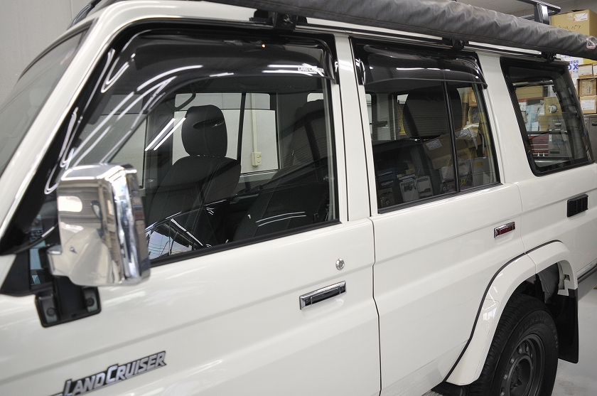 3.ランクル70 カーフィルム施工前 左側面