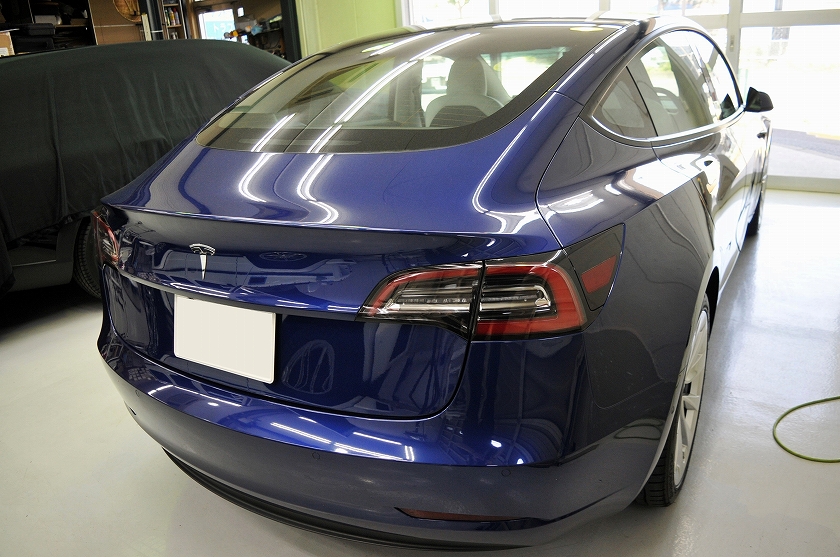 テスラモデル3 カーフィルム施工前 右後方