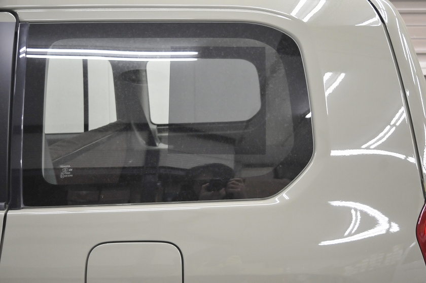 トヨタ　プロボックス　カーフィルム　試し貼り1