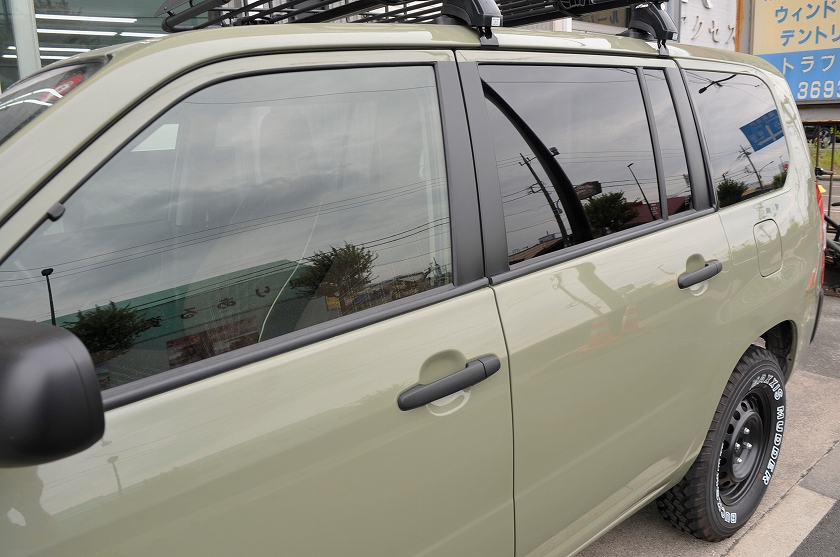 トヨタ　プロボックス　カーフィルム施工後　左側面
