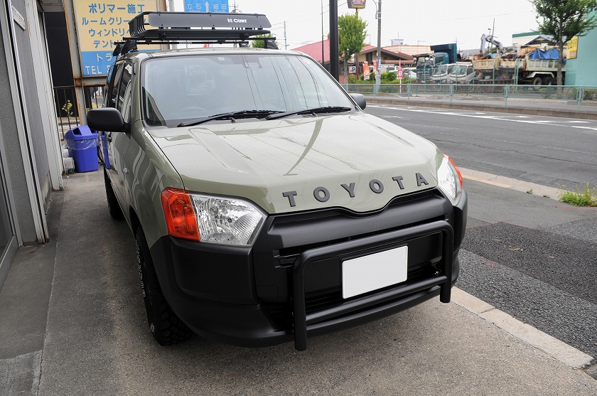 トヨタ　プロボックス　右前方