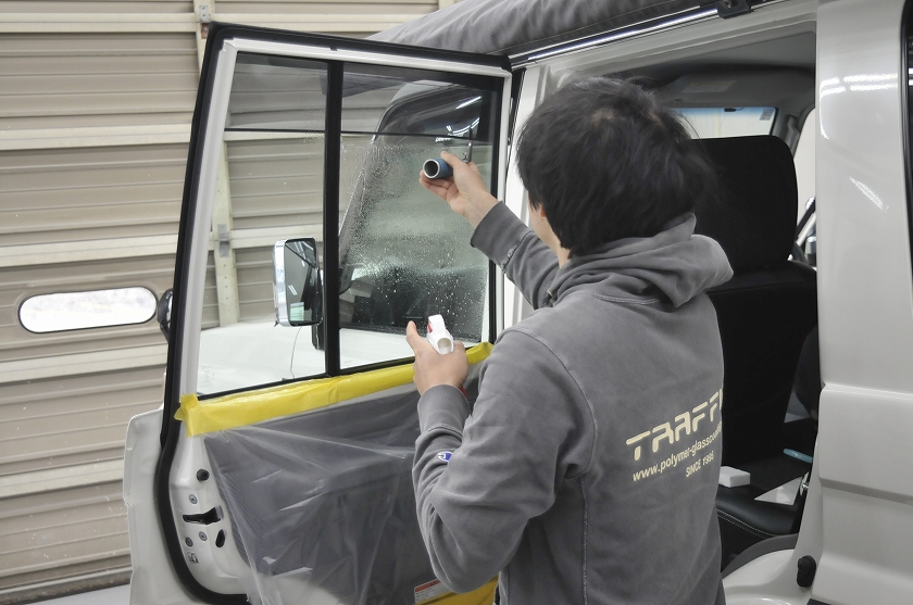 ランクル70 リアドア清掃2