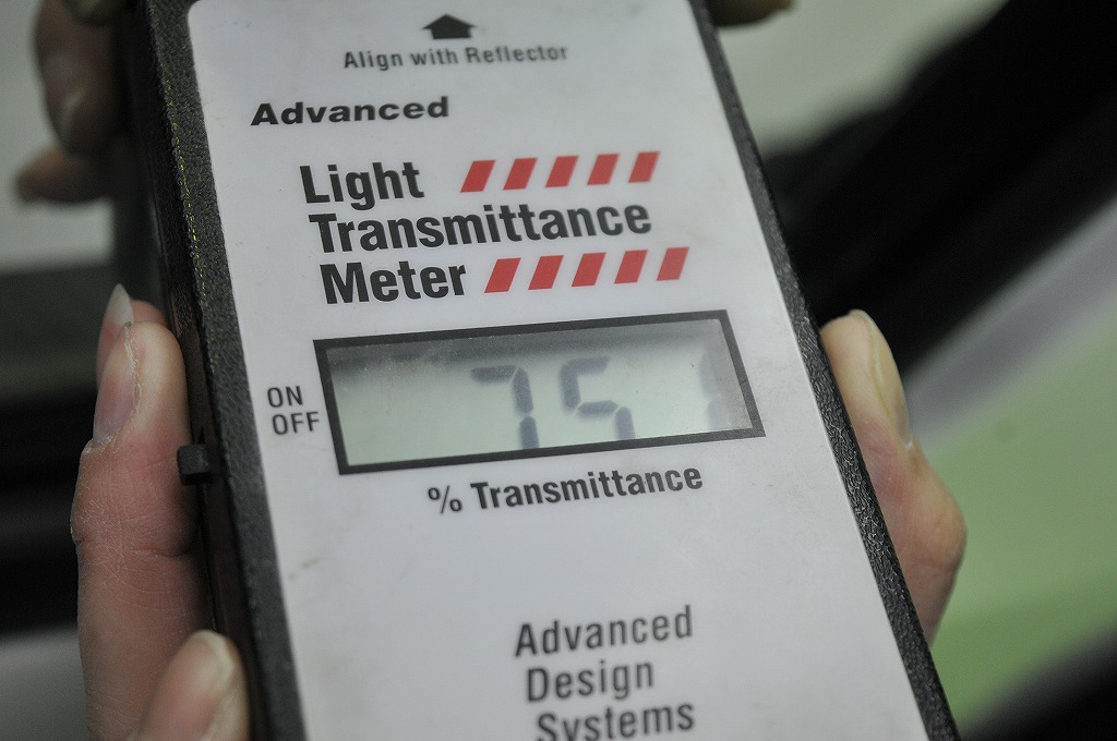 トヨタ　ハイエースＧＬ　カーフィルム施工事例　