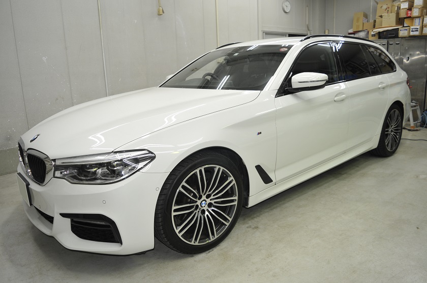 BMW 530i ツーリング カーフィルム施工事例