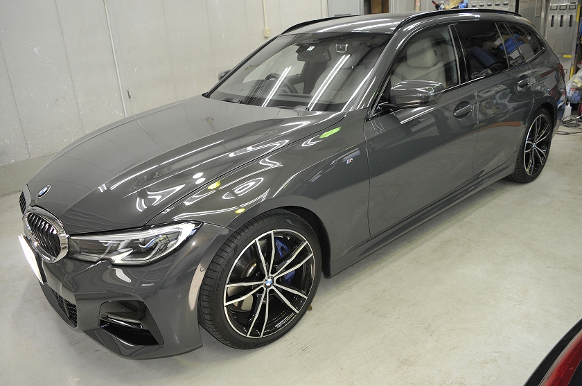 BMW 330i ツーリング　カーフィルム施工事例