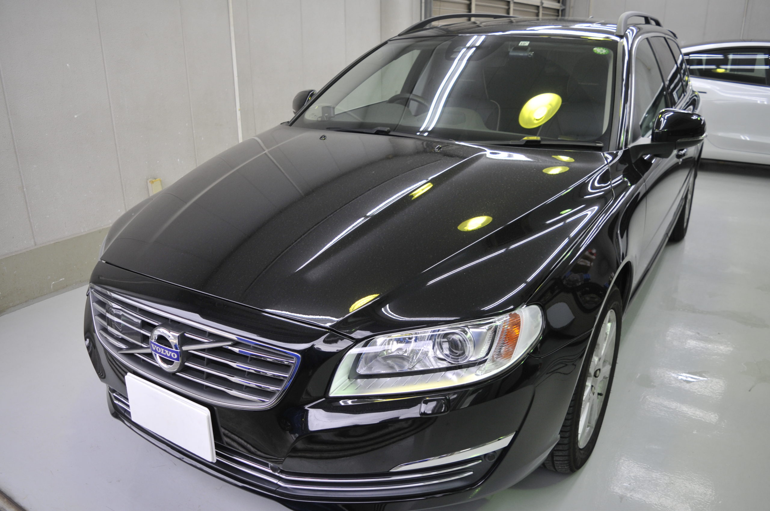 ボルボ V70 カーフィルム施工事例