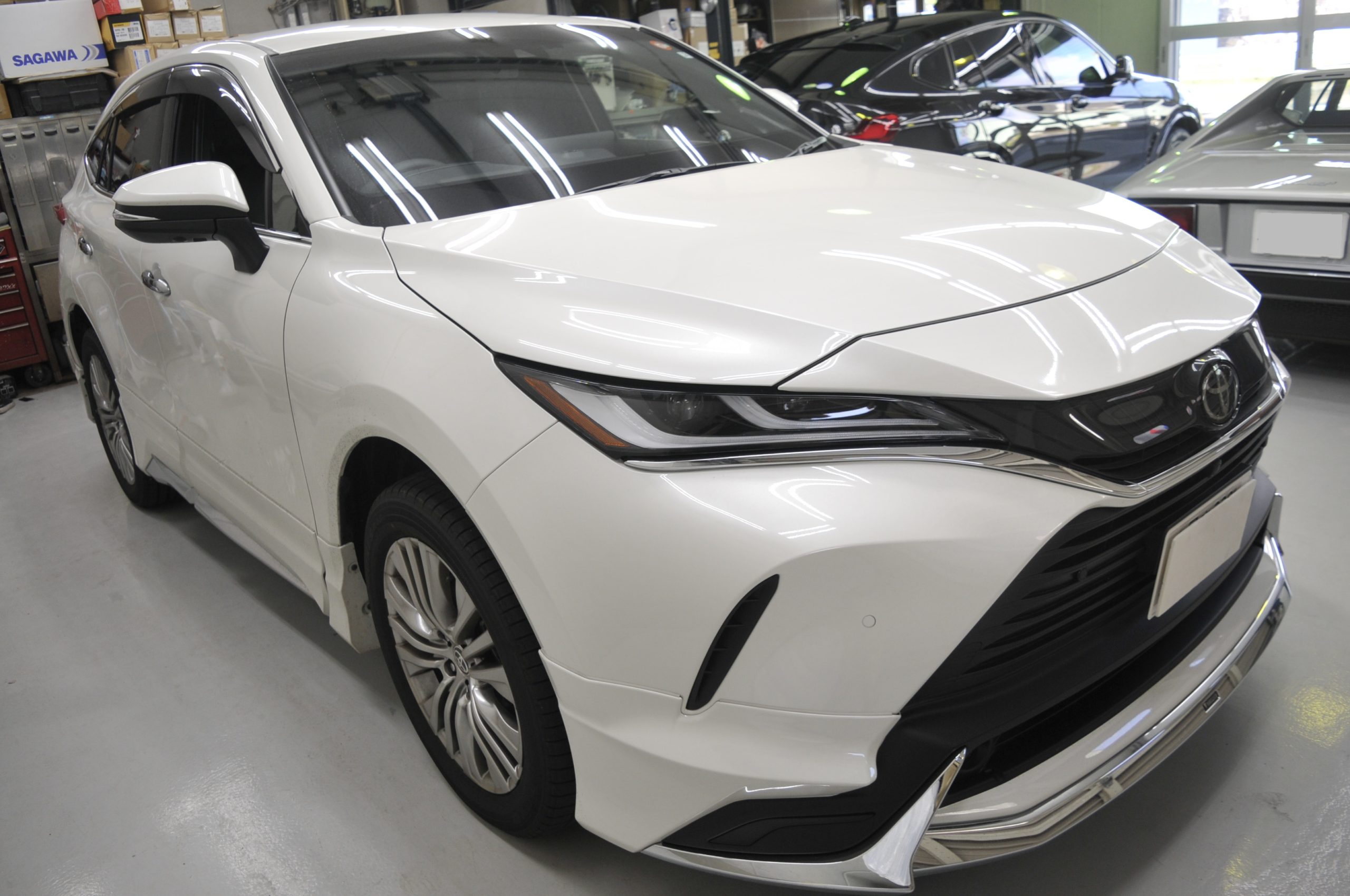 トヨタ ハリアー　カーフィルム施工事例