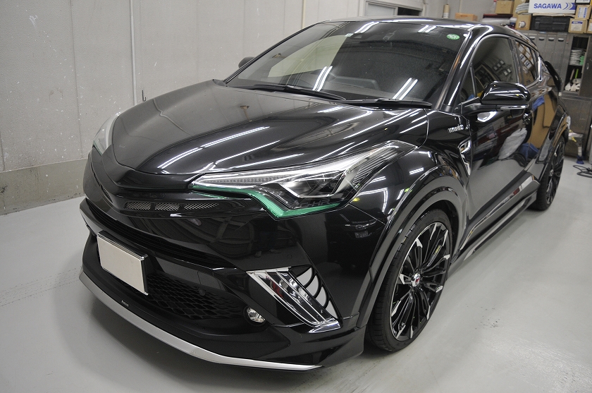 トヨタ CH-R カーフィルム施工事例