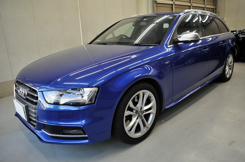 アウディS4 アバント カーフィルム施工事例