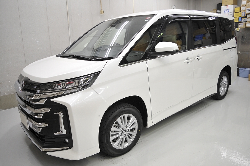 トヨタ ノア カーフィルム施工事例