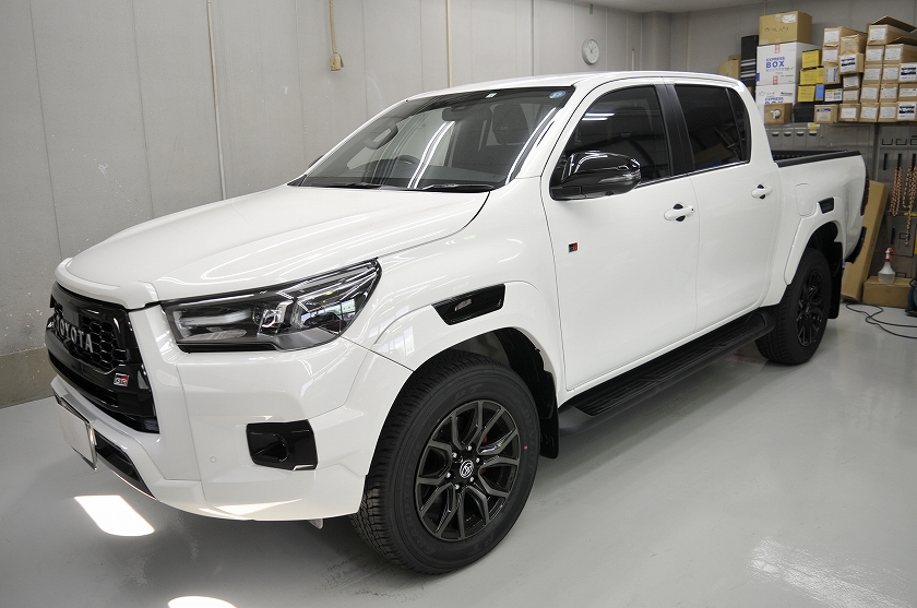 トヨタ ハイラックス カーフィルム 施工 事例