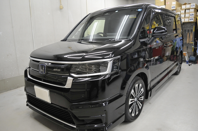 ホンダ ステップワゴン カーフィルム施工事例
