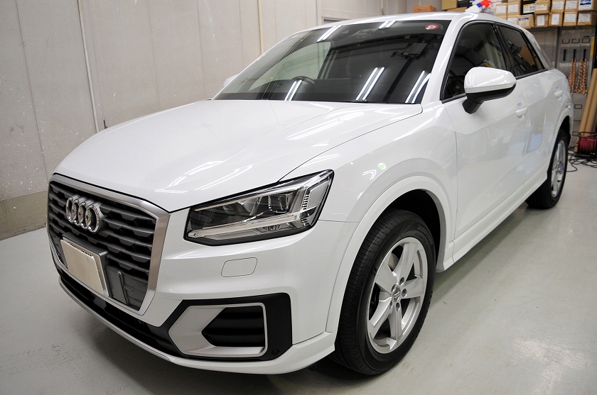 アウディQ2 カーフィルム施工事例