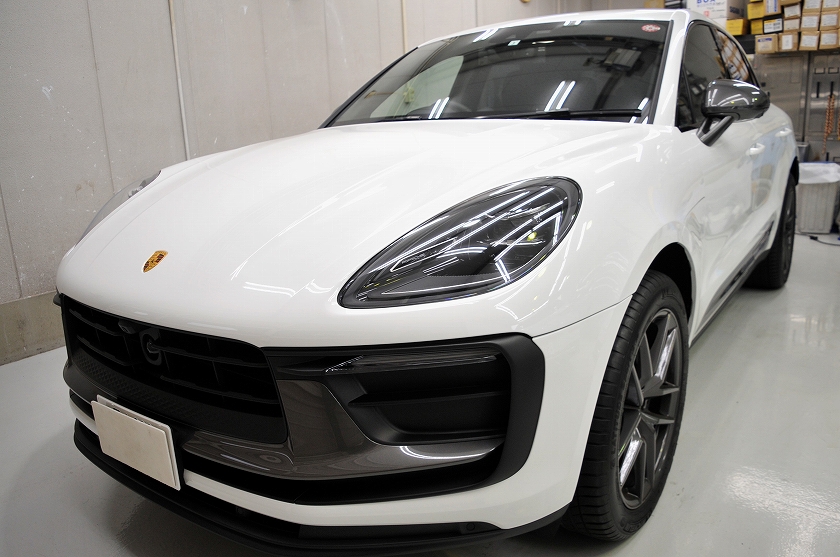 ポルシェ マカン カーフィルム施工事例