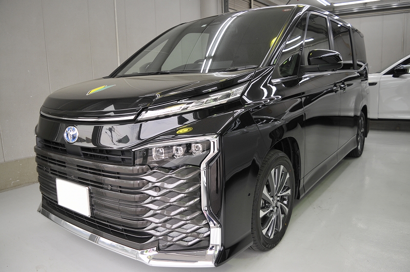 トヨタ ヴォクシー カーフィルム施工事例