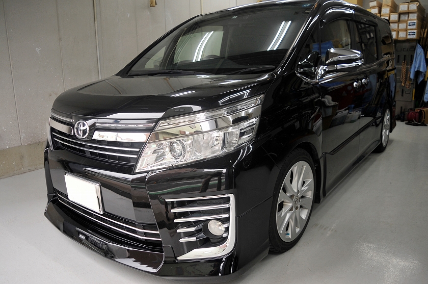 トヨタ ヴォクシー カーフィルム 施工例