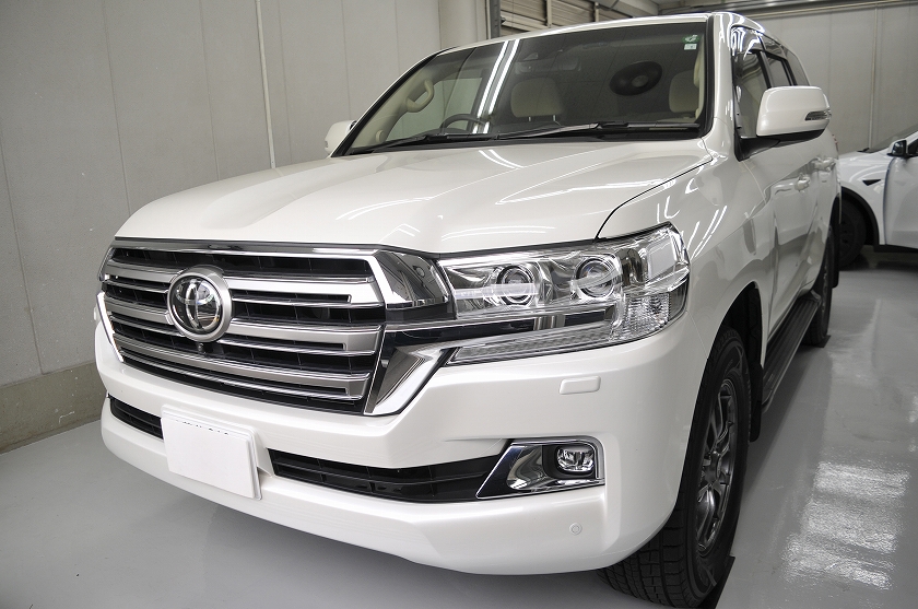 トヨタ ランドクルーザー 200　カーフィルム 施工例