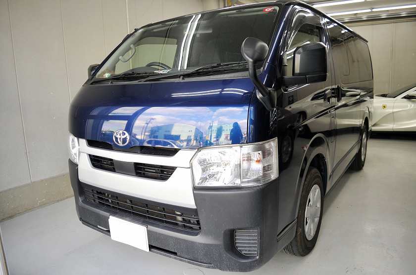 トヨタ ハイエース カーフィルム 施工例