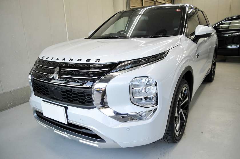 三菱 アウトランダー　カーフィルム 施工事例