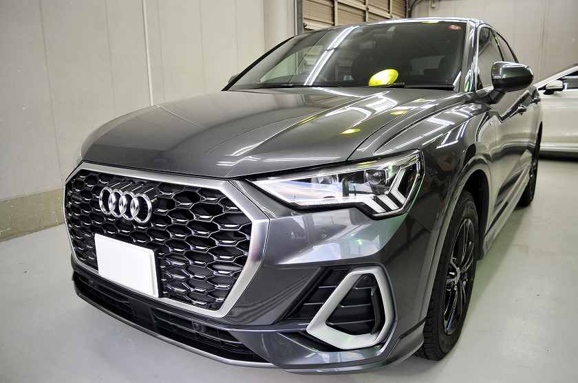 アウディ Q3 カーフィルム 施工事例