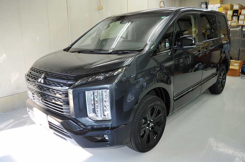 三菱 デリカ D:5 カーフィルム 施工事例