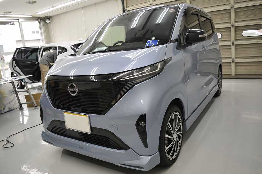 日産 サクラ カーフィルム 施工事例